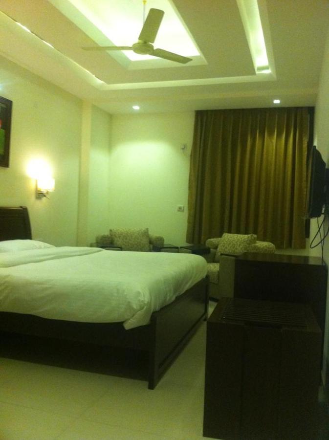 Nikko Blue - Boutique Hotel 古尔冈 外观 照片