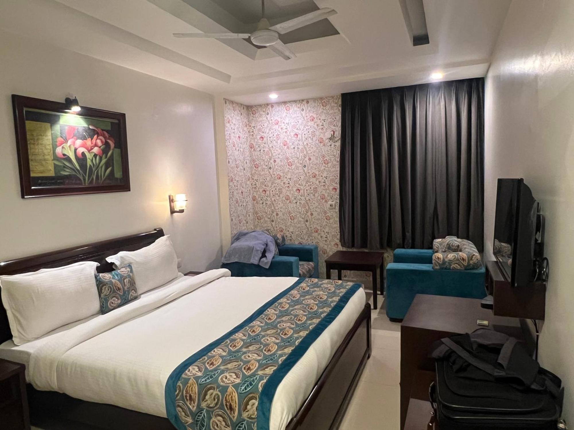 Nikko Blue - Boutique Hotel 古尔冈 外观 照片